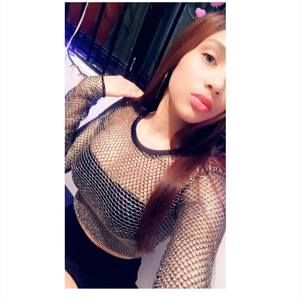 Meet your Posher, Alejandra